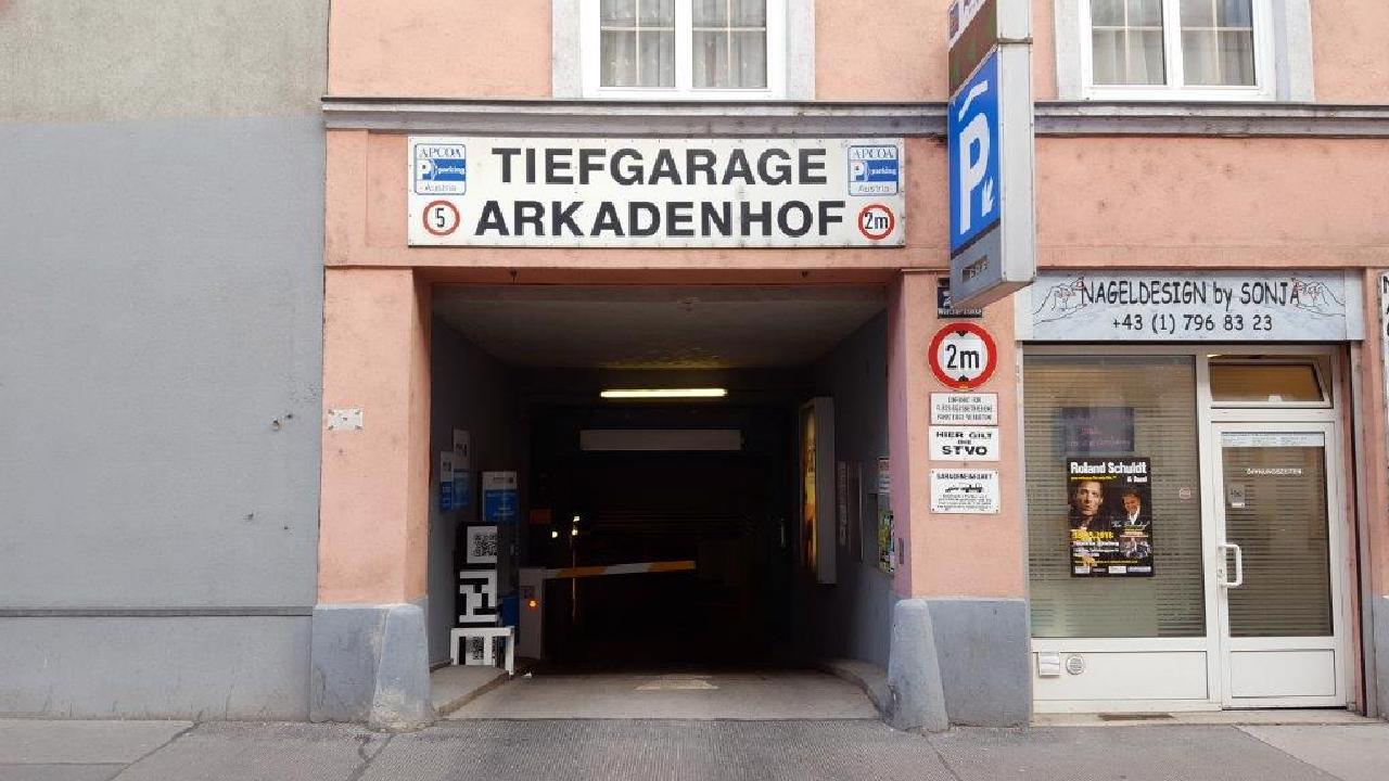 Parken In Tiefgarage Arkadenhof Wien Apcoa Apcoa Parking